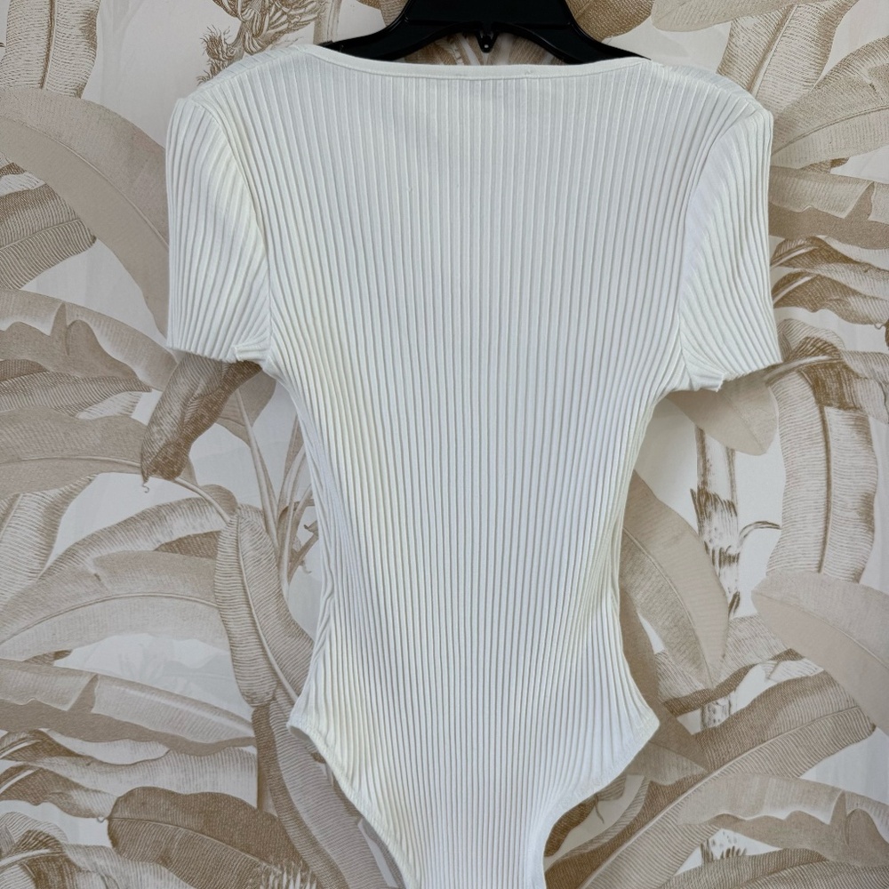 white ripped Bodysuit with deep waved v-neck size large, women - Picture 3 of 3